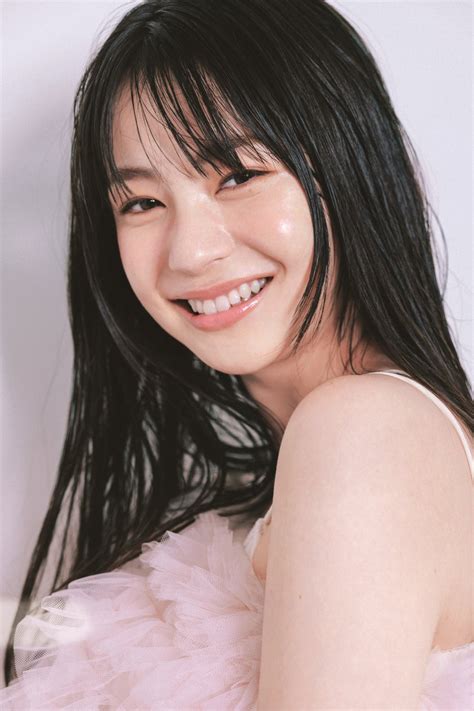 【写真 2/4枚】三浦理奈：ホリプロの20歳美女 「Ray」専属モデ .